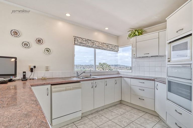 Photo of property in 1/17 Cambric Place, Botany Downs, Auckland, 2010