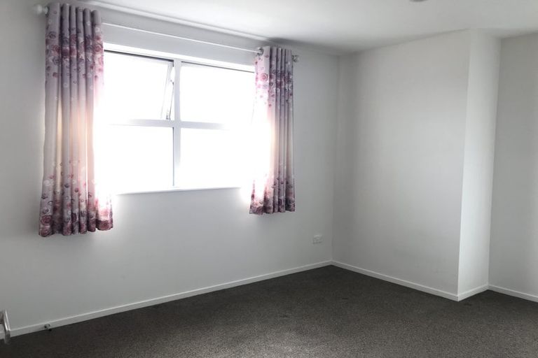 Photo of property in 2/53 May Street, Hamilton East, Hamilton, 3216