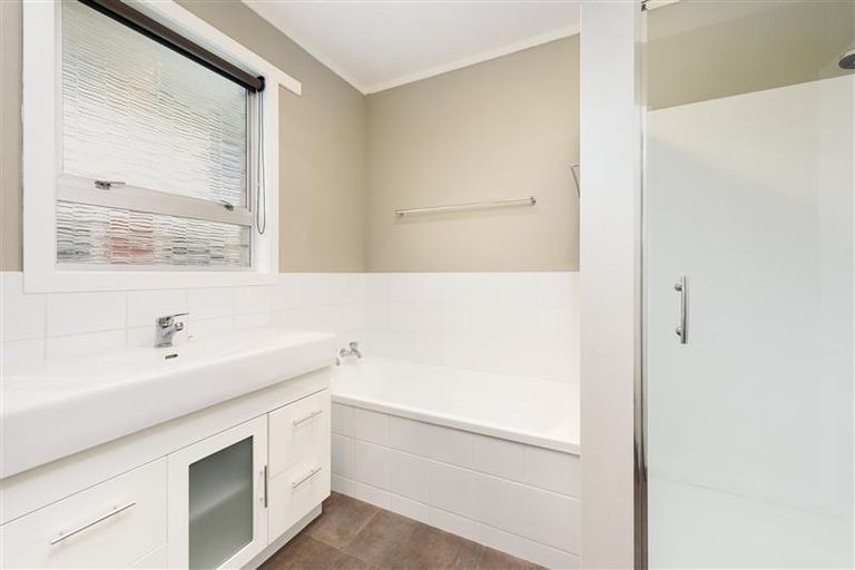 Photo of property in 294 Ngatai Road, Bellevue, Tauranga, 3110