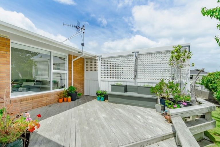 Photo of property in 3 Malfroy Lane, Raumati Beach, Paraparaumu, 5032
