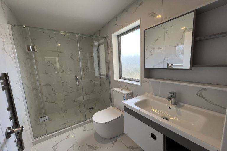 Photo of property in 3 Trinidad Road, Sunnynook, Auckland, 0620