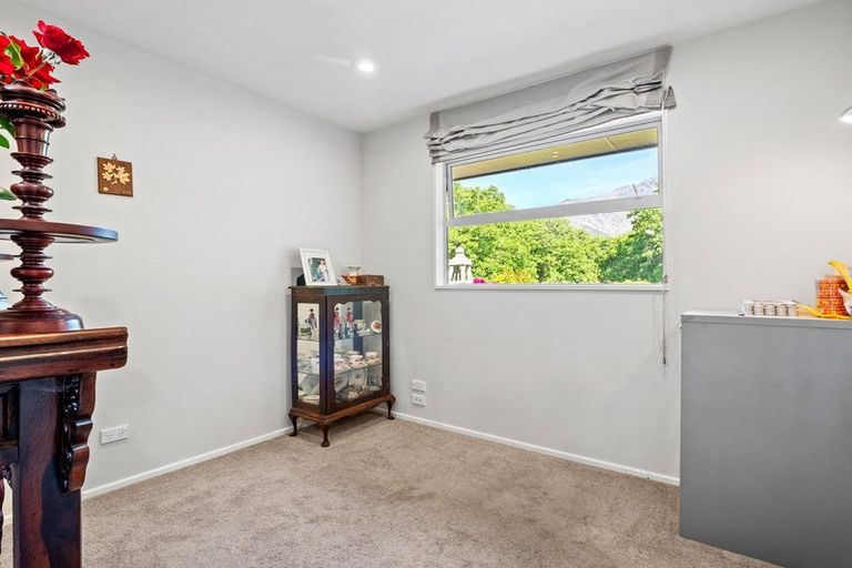 Photo of property in 8 Crawford Place, Lake Hayes, Queenstown, 9304