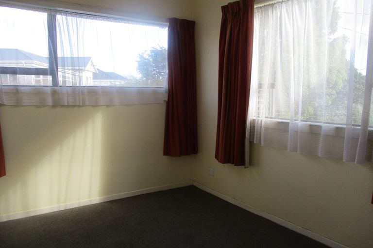 Photo of property in 81 Northland Road, Northland, Wellington, 6012