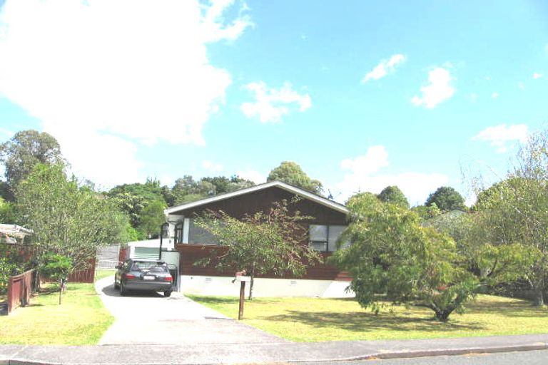 Photo of property in 40 Salamanca Road, Sunnynook, Auckland, 0620