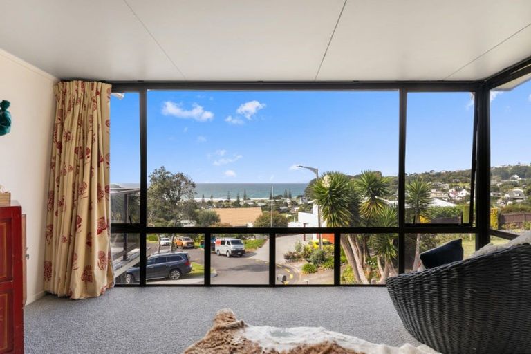 Photo of property in 122 Tuna Place, Onemana, Whangamata, 3691