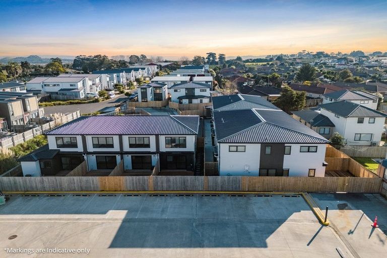 Photo of property in 10/32 Tapuwae Way, Mangere Bridge, 2022