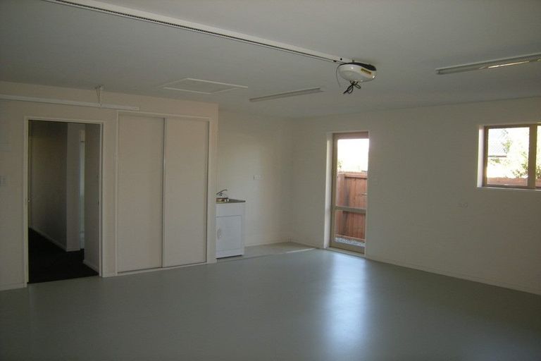 Photo of property in 15h Marlowe Place, Rolleston, 7614