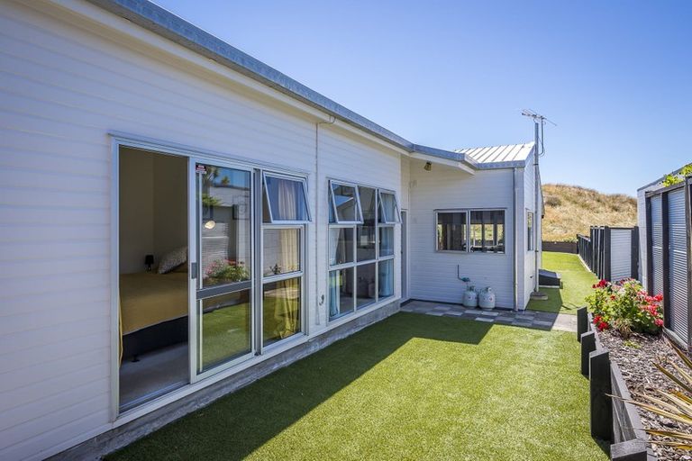 Photo of property in 3 Eatwell Avenue, Paraparaumu Beach, Paraparaumu, 5032