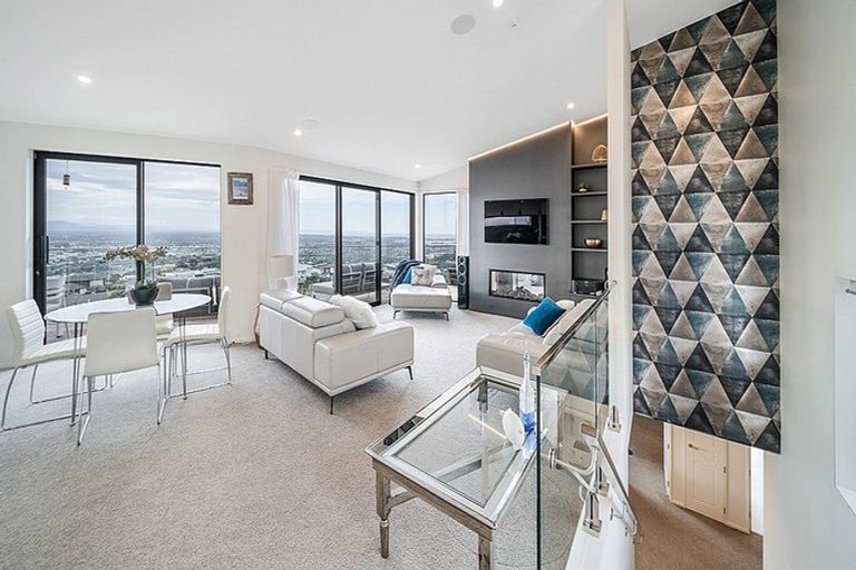 Photo of property in 14 Pennine Way, Huntsbury, Christchurch, 8022