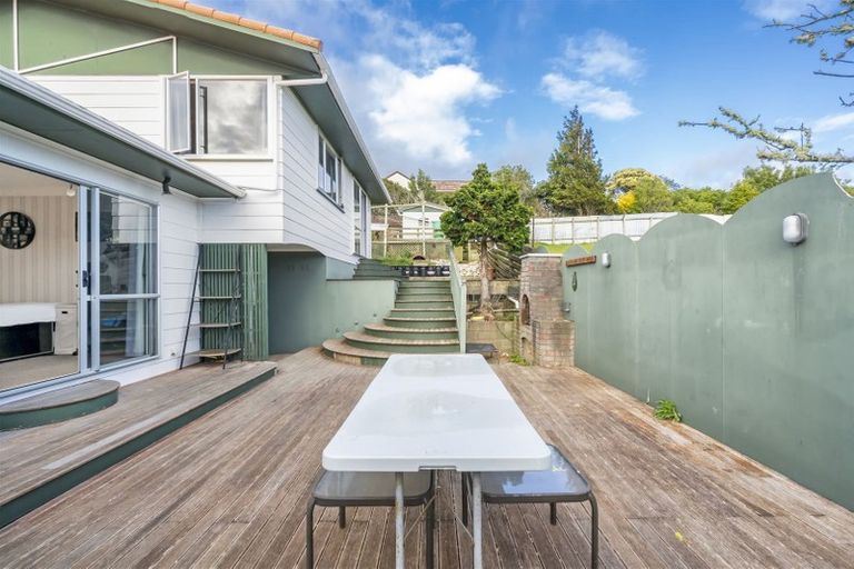 Photo of property in 4 Greenwich Grove, Stokes Valley, Lower Hutt, 5019