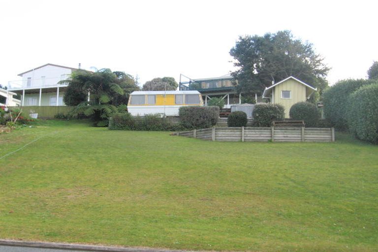 Photo of property in 206 Russell Bruce Place, Onemana, Whangamata, 3691