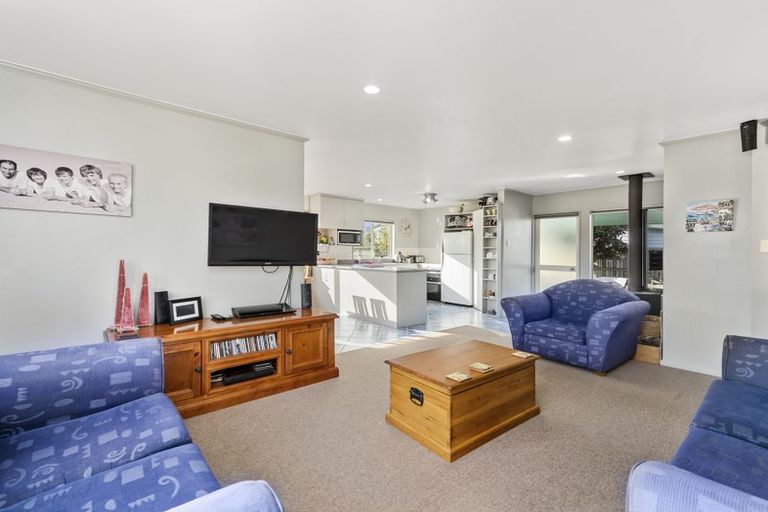 Photo of property in 25 Kane Road, Papamoa Beach, Papamoa, 3118