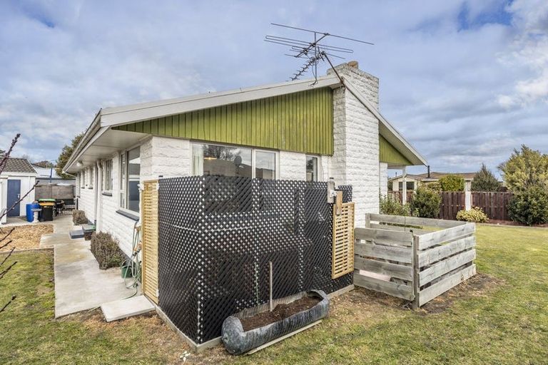 Photo of property in 8 Gibbs Drive, Woodend, 7610