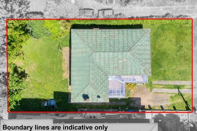 Photo of property in 103 Birkdale Road, Birkdale, Auckland, 0626