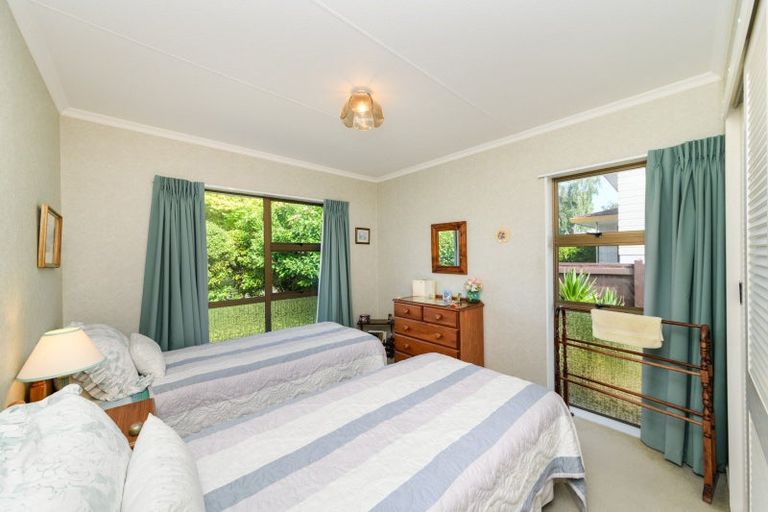Photo of property in 20 Caulfield Place, Awapuni, Palmerston North, 4412