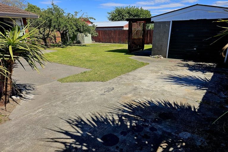 Photo of property in 97 Racecourse Road, Sockburn, Christchurch, 8042