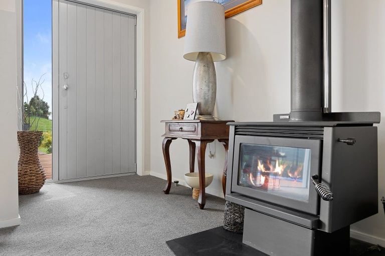 Photo of property in 109 Hursthouse Road, Tarurutangi, New Plymouth, 4372