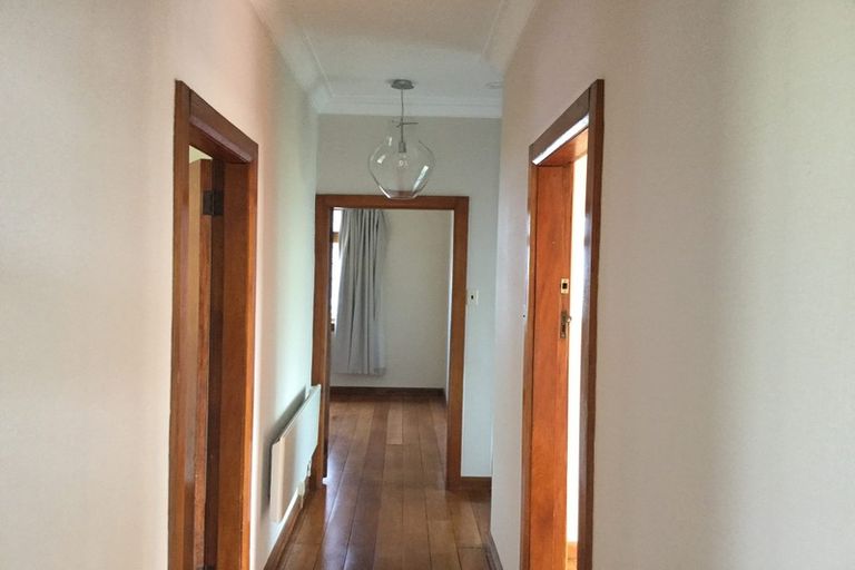 Photo of property in 100 Vogel Street, Roslyn, Palmerston North, 4414