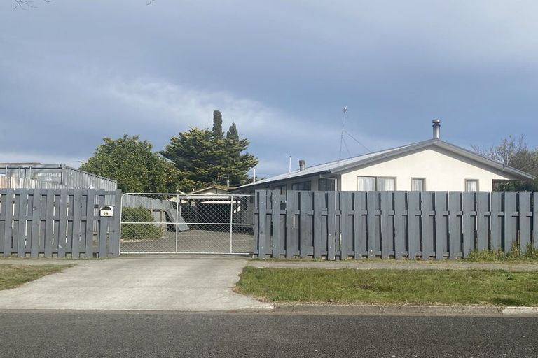 Photo of property in 64 Columbus Crescent, Flaxmere, Hastings, 4120