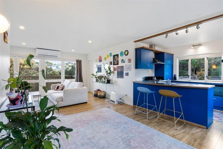 Photo of property in 2/38 Noeleen Street, Glenfield, Auckland, 0629