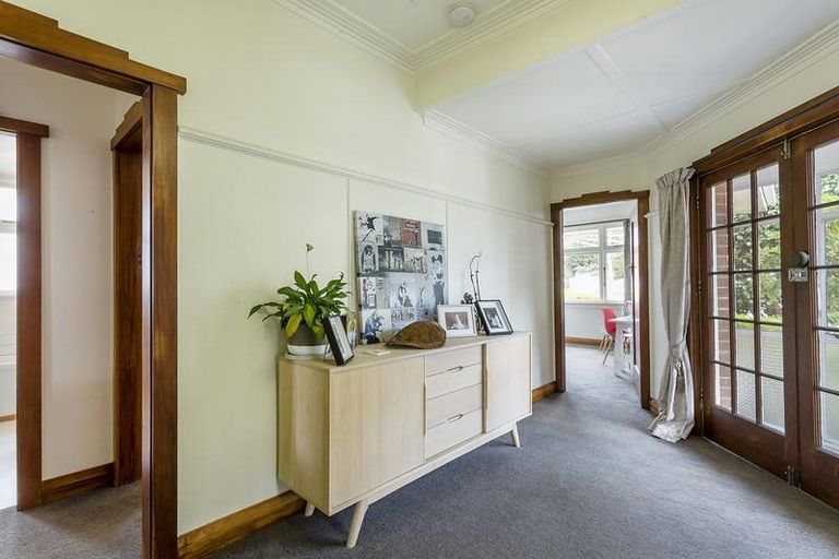 Photo of property in 2 Wycolla Avenue, Saint Clair, Dunedin, 9012