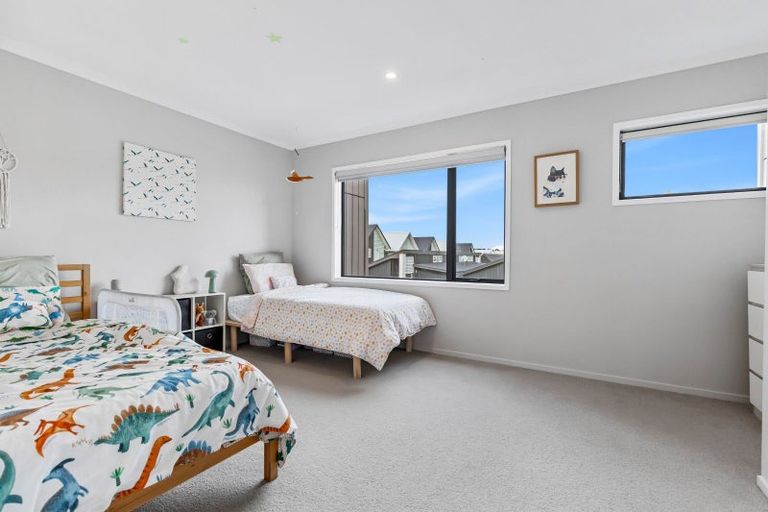 Photo of property in 37 Mapou Road, Hobsonville, Auckland, 0616