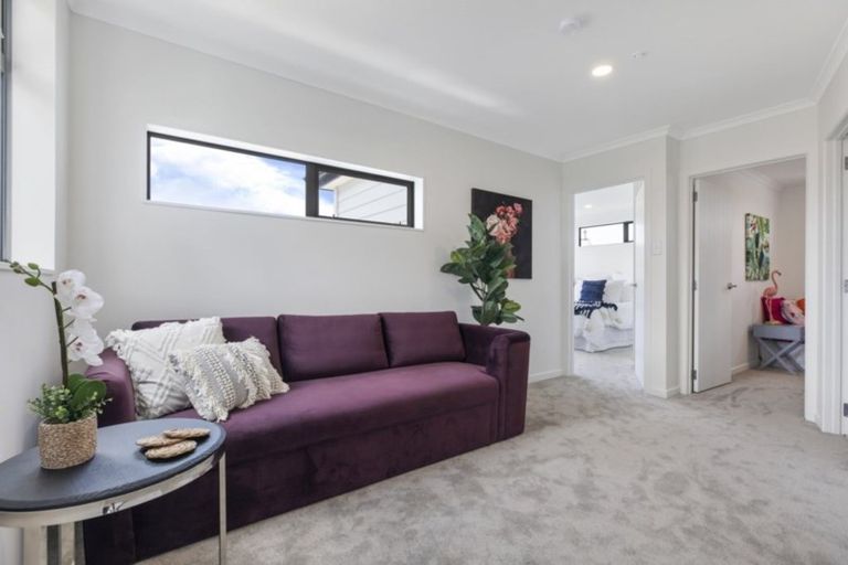 Photo of property in 24a Styca Place, Sunnyvale, Auckland, 0612
