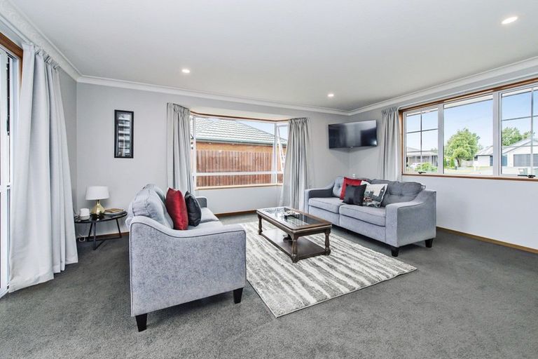 Photo of property in 3 Oldham Place, Darfield, 7510