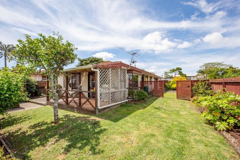 Photo of property in 5/4074 Great North Road, Glen Eden, Auckland, 0602