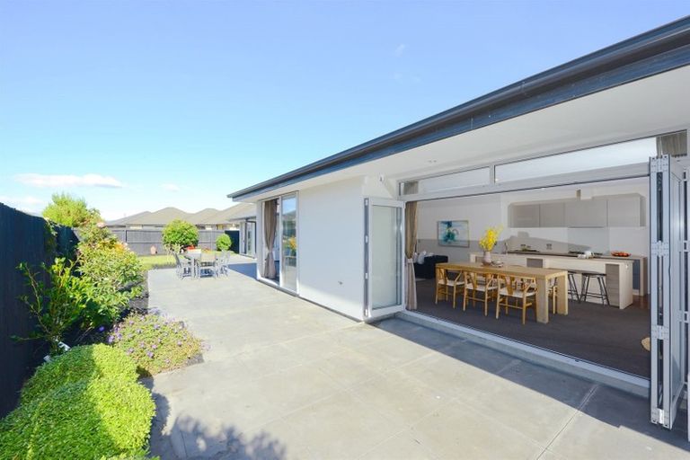 Photo of property in 4 Handley Crescent, Wigram, Christchurch, 8042
