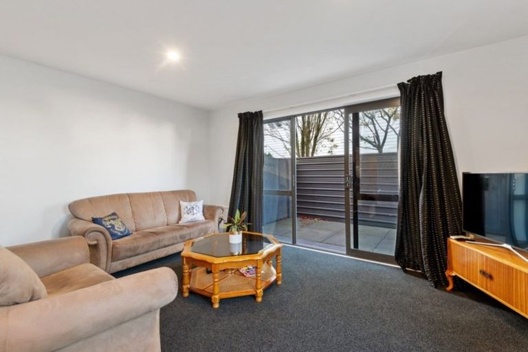 Photo of property in 93 Burke Street, Addington, Christchurch, 8024