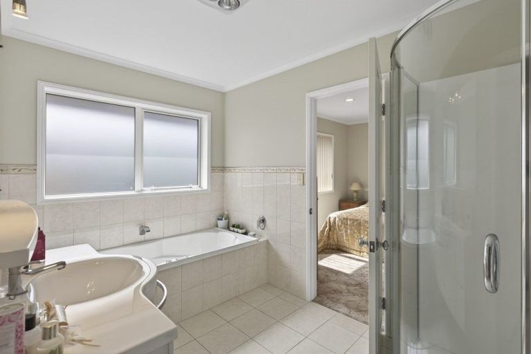 Photo of property in 38 Karamea Street, Whalers Gate, New Plymouth, 4310