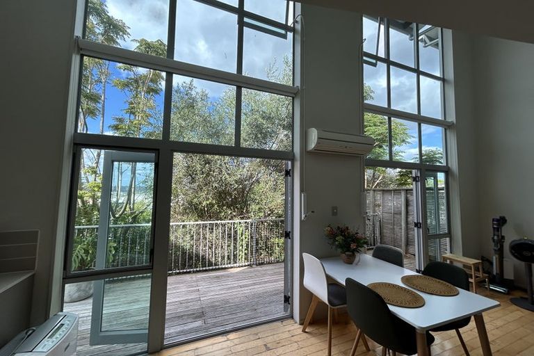 Photo of property in 3/20 Schnapper Rock Road, Schnapper Rock, Auckland, 0632