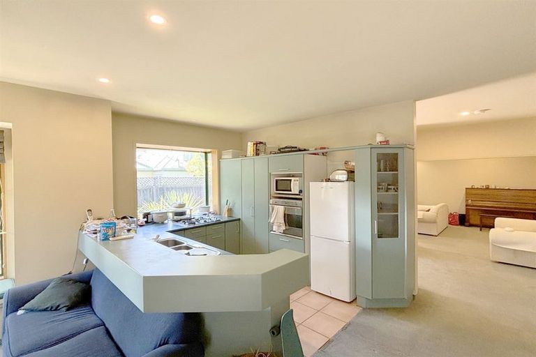 Photo of property in 136 Innes Road, St Albans, Christchurch, 8052