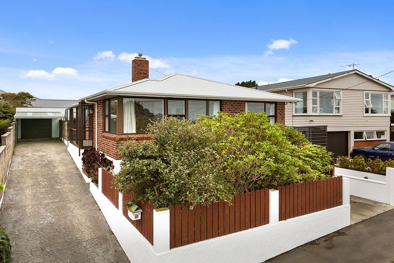 Photo of property in 27 Mckerrow Street, Shiel Hill, Dunedin, 9013