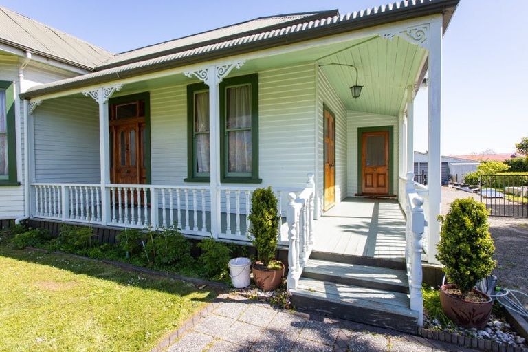 Photo of property in 36 Swinburn Street, Dannevirke, 4930