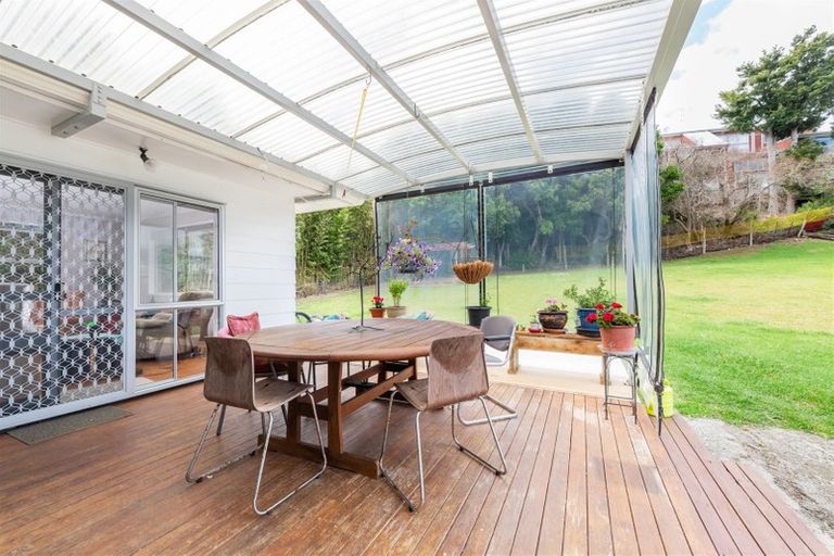 Photo of property in 62 Chilcott Road, Henderson, Auckland, 0612