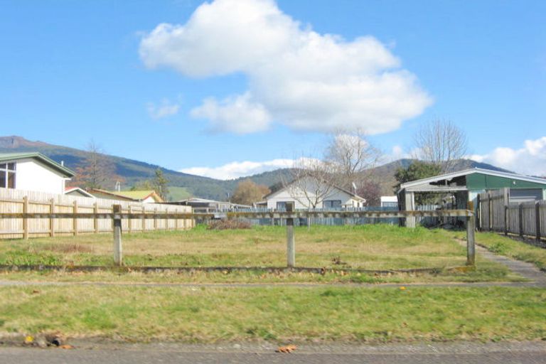 Photo of property in 12 Maria Place, Turangi, 3334