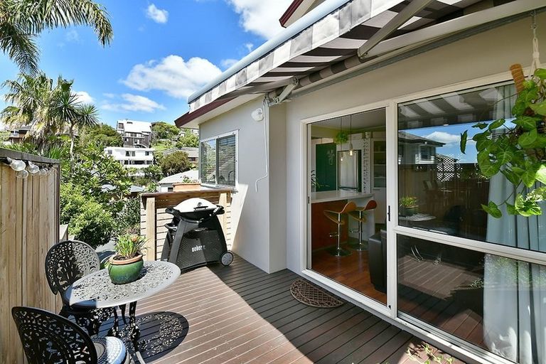 Photo of property in 23a Penguin Drive, Murrays Bay, Auckland, 0630