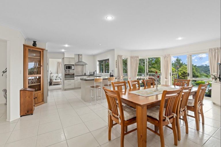 Photo of property in 190d Lonely Track Road, Dairy Flat, 0632