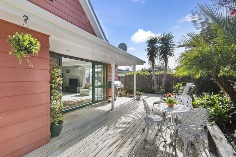 Photo of property in 2/94a Coronation Road, Hillcrest, Auckland, 0627