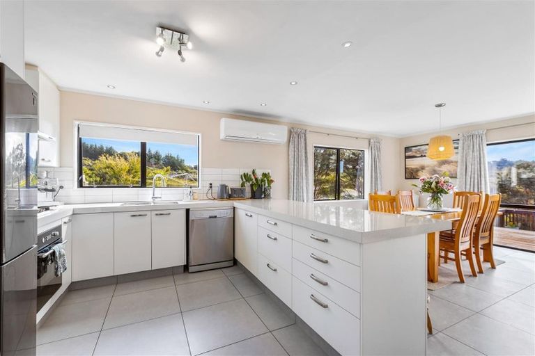 Photo of property in 22a Hammond Avenue, Hatfields Beach, Orewa, 0931