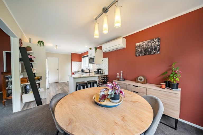 Photo of property in 36 Larchmont Grove, Totara Park, Upper Hutt, 5018