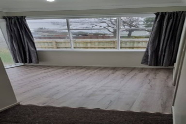 Photo of property in 21 Wheatley Street, Naenae, Lower Hutt, 5011