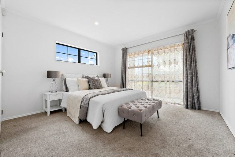 Photo of property in 206 Whitford Road, Shamrock Park, Auckland, 2016