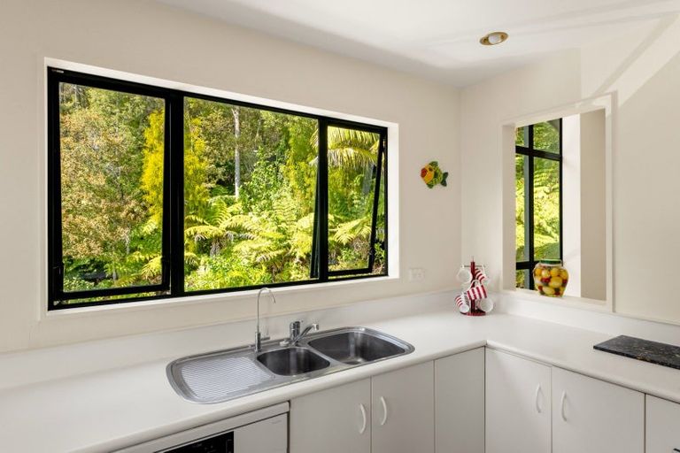 Photo of property in 1 Arabella Road, Opua, 0200