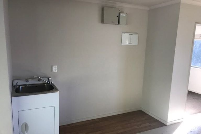 Photo of property in Onslow Heights, 17e Onslow Road, Khandallah, Wellington, 6035