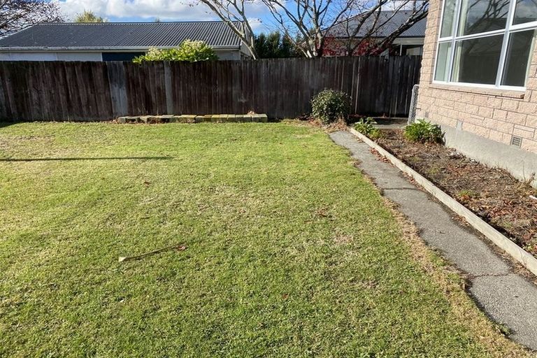 Photo of property in 22 Carruthers Street, Ilam, Christchurch, 8041