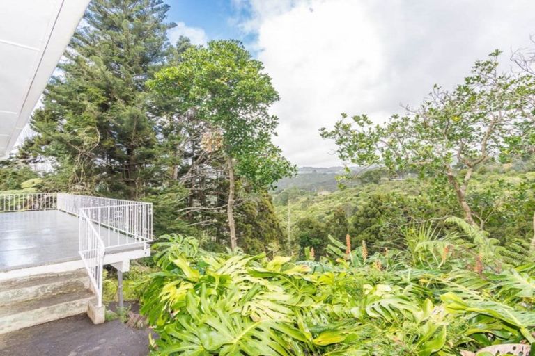 Photo of property in 663 South Titirangi Road, Titirangi, Auckland, 0604