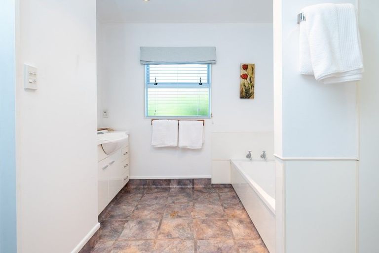 Photo of property in 170 Vigor Brown Street, Napier South, Napier, 4110